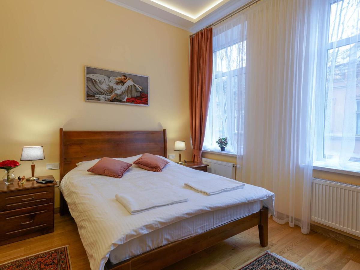 Lviv Suites at Shopena st. 4 Exteriör bild