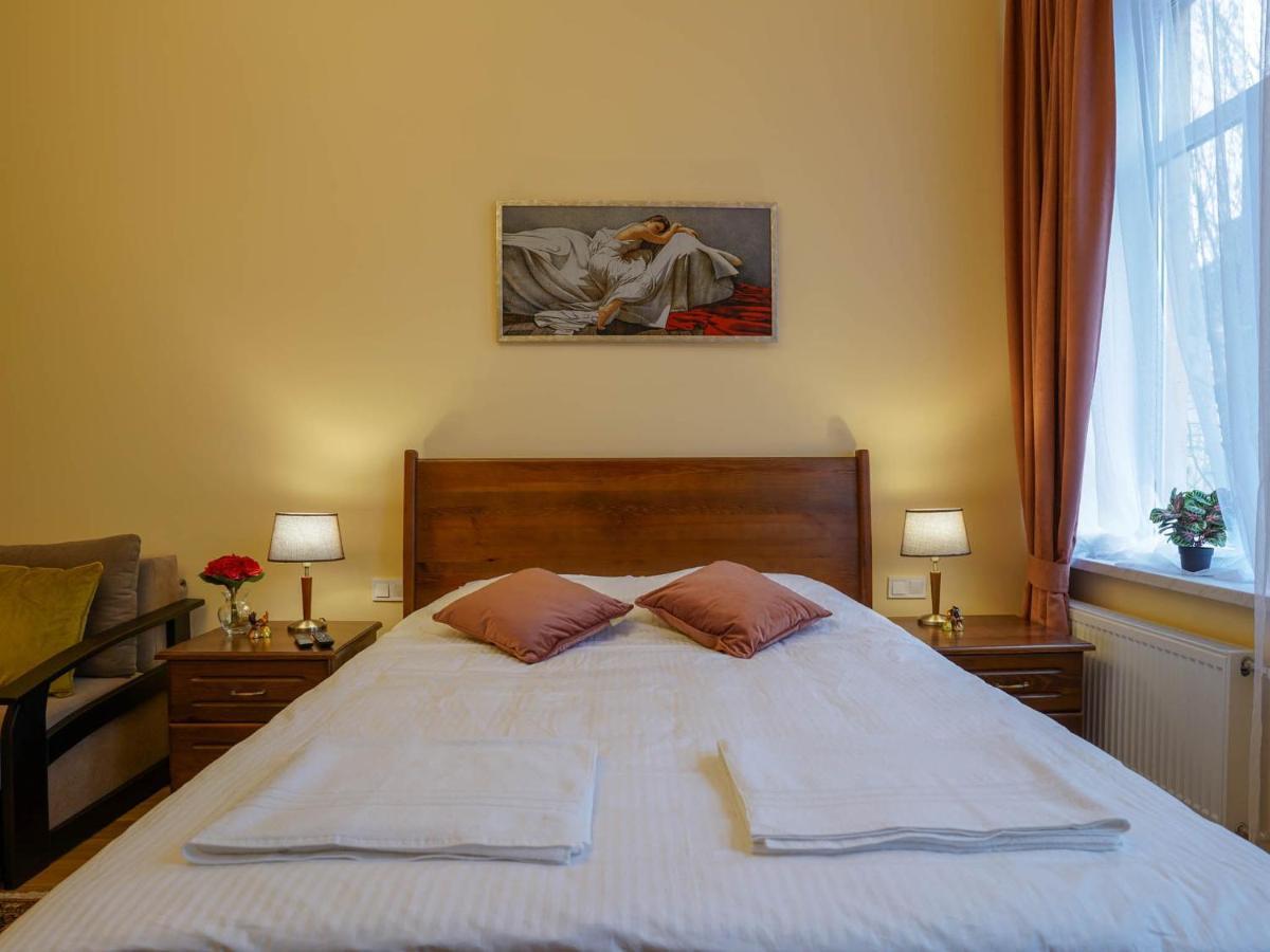 Lviv Suites at Shopena st. 4 Exteriör bild